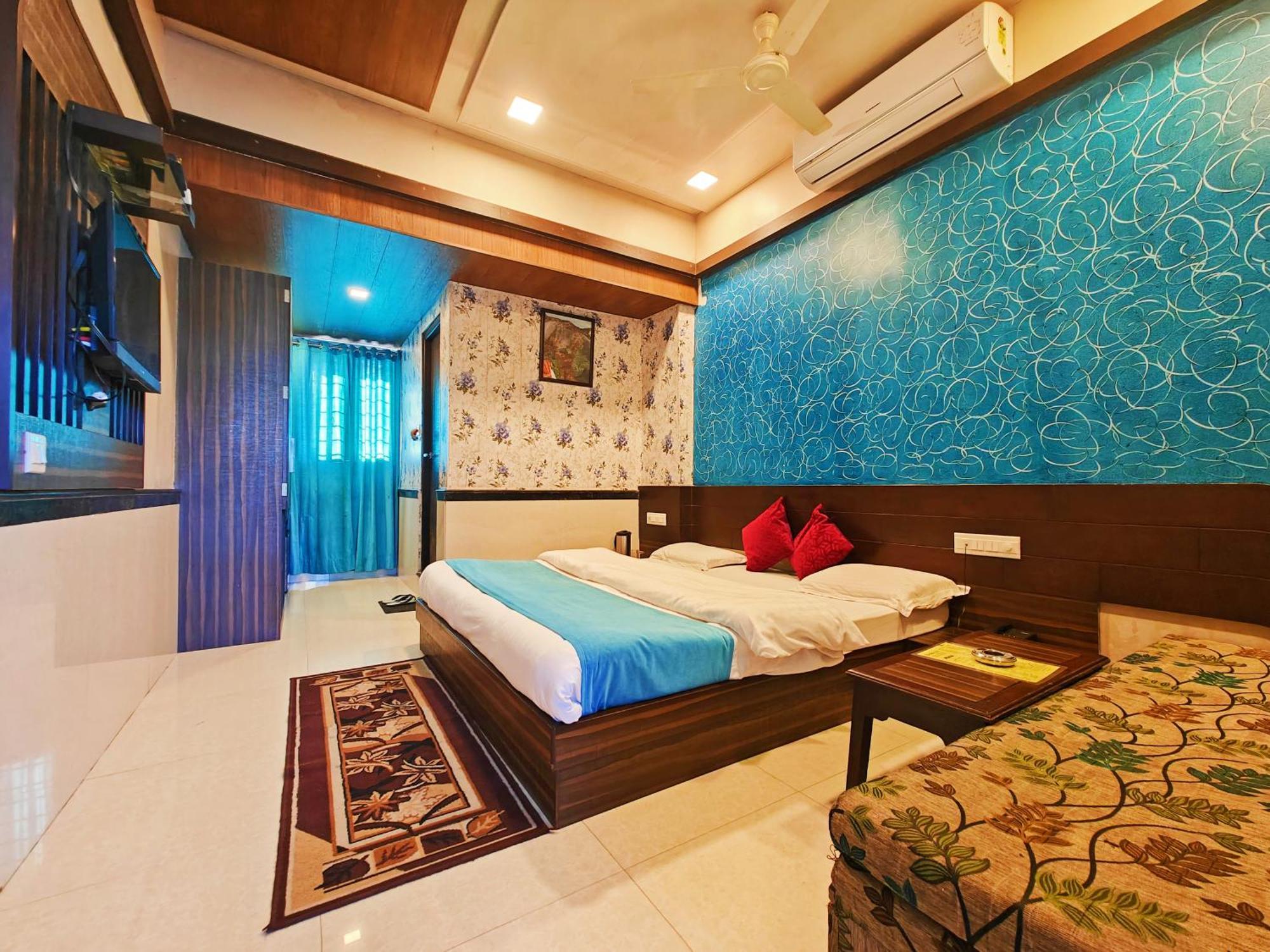 Hotel Saraswati Mount Abu Buitenkant foto