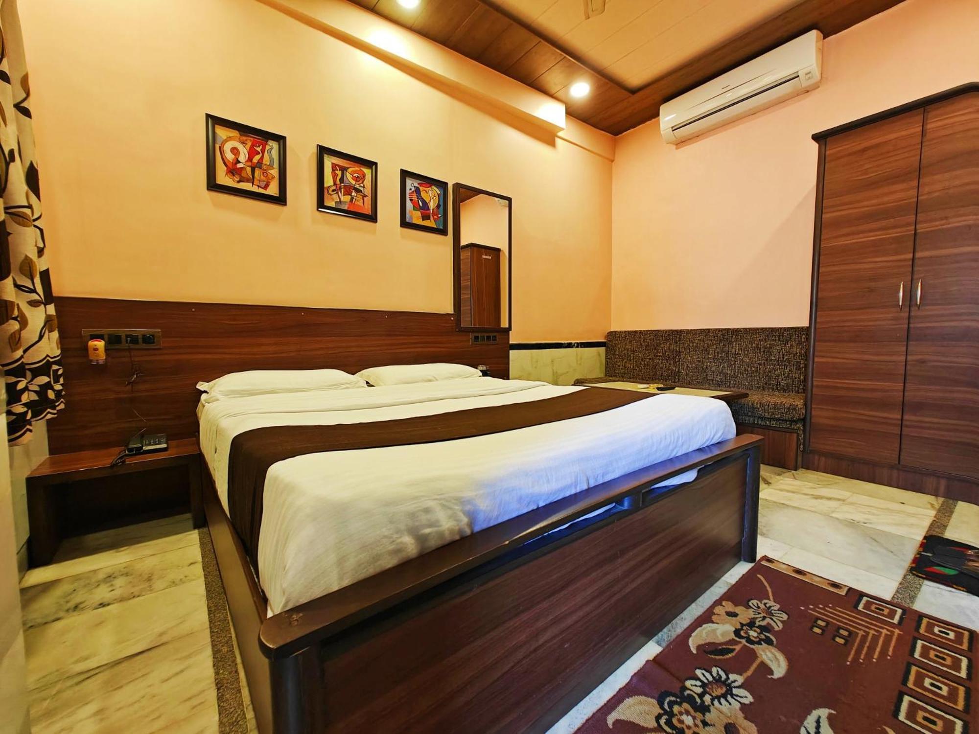 Hotel Saraswati Mount Abu Buitenkant foto