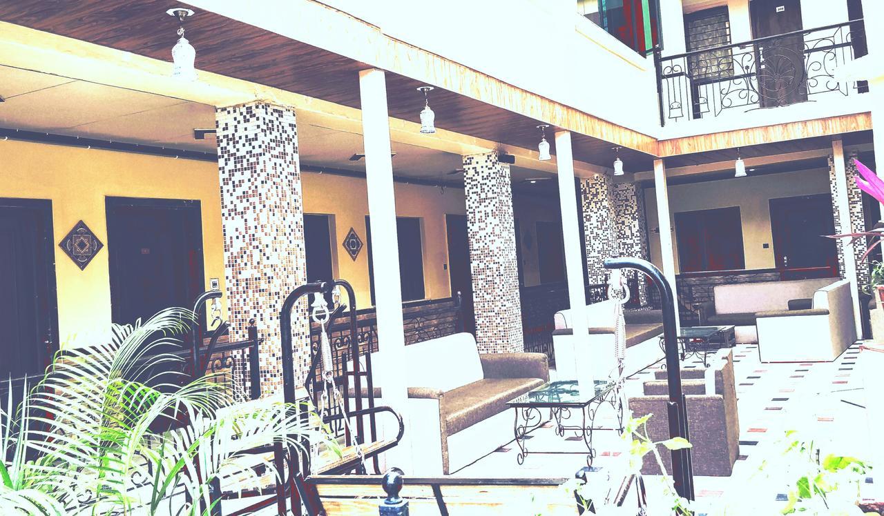 Hotel Saraswati Mount Abu Buitenkant foto